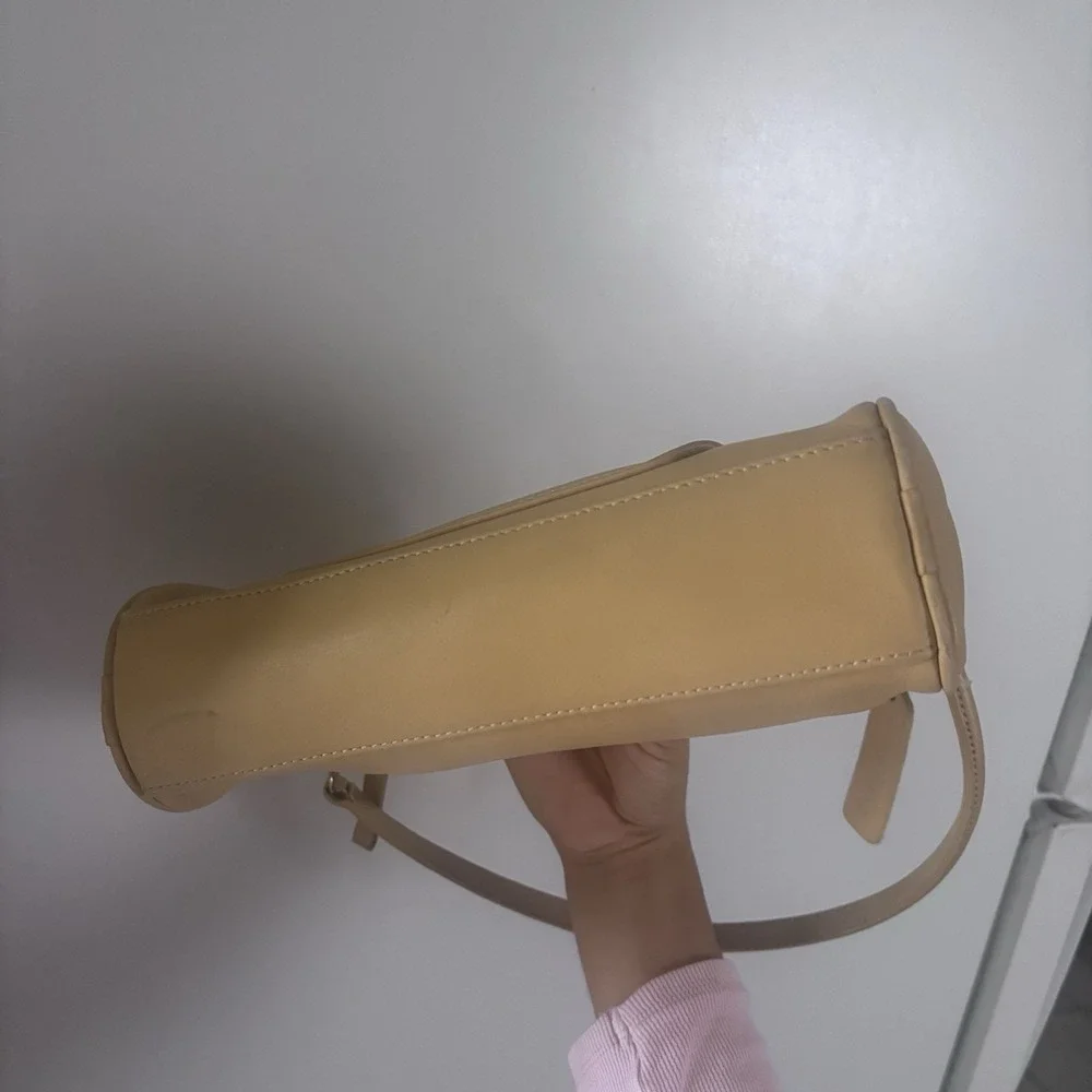 Vtg Coach 9712 Legacy Leather Demi Pouch Shoulder Bag Turnlock Tan Butter Yellow